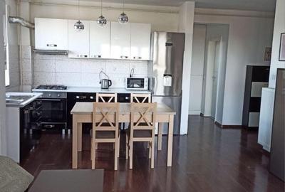 Apartament cu 3 camere semidecomandat în Central - 1