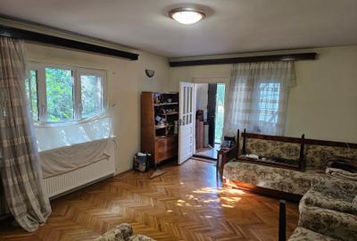 Casă individuală cu 3 camere cu Canalizare în Central - 6