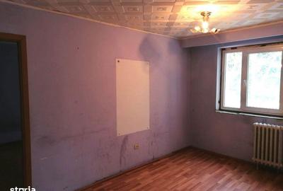 Apartament cu 4 camere semidecomandat, mobilat în Sălăjan - 6