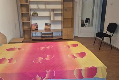 Apartament cu 3 camere decomandat în Central - 1