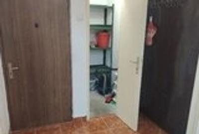 Eroii Revolutiei chiar langa metrou - 7