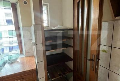 Apartament de vanzare, decomandat, 3 camere, 60 mp, Micro 3 - 5