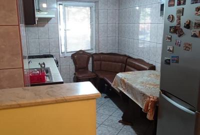 Apartament cu 4 camere decomandat în Steaua - 16