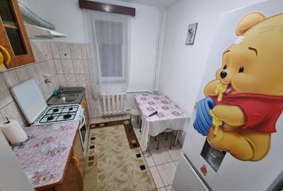 Apartament cu 2 camere semidecomandat, mobilat în Tomis II