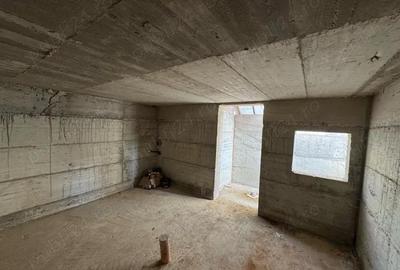 Casă cu Teren 2700 Mp în Livada (Petreștii de Jos) - 1