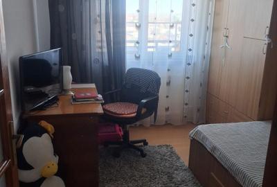 Apartament cu 3 camere decomandat în Exterior Vest - 8