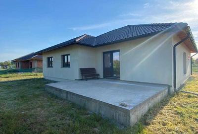 Casă cu 3 camere în Mocira - 6