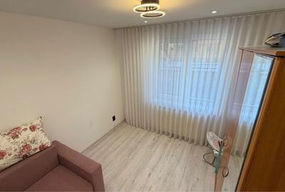 Apartament cu 3 camere decomandat în Exterior Vest - 6