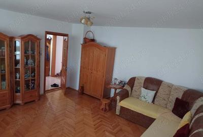 Apartament cu 3 camere decomandat în Central - 10