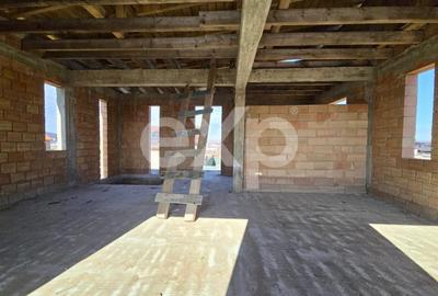 Casă individuală cu 4 camere cu Canalizare în Hărman - 6