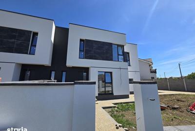 Casă cu 4 camere cu Teren 480 Mp în Moșnița Nouă