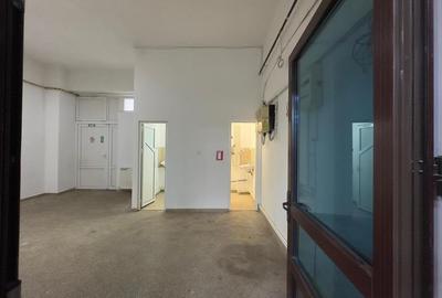 Spațiu comercial, de 78 mp, în Baza 3 - 3