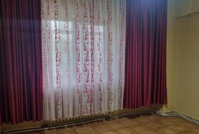 APARTAMENT DE VANZARE CU 3 CAMERE LA 5 CALARASI - 1