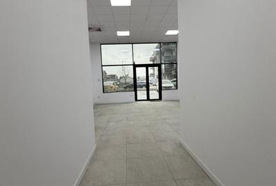 Spațiu comercial, de 156 mp, în Titan - 1
