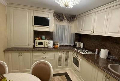 Apartament cu 3 camere decomandat în Central - 8