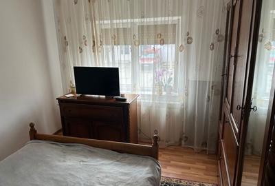 Apartament cu 3 camere decomandat în Central - 3