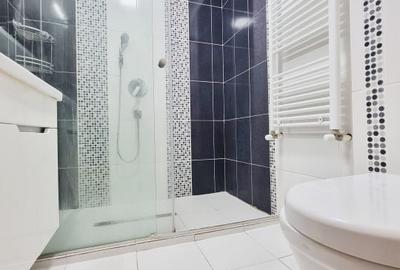 Apartament cu parcare privata si vedere catre lac in centrul statiunii - 8