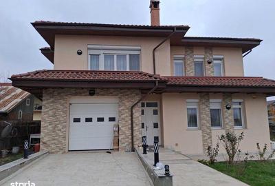 Casă cu 4 camere cu Teren 300 Mp în Aluniș - 2