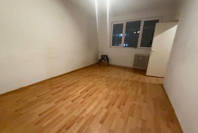 Piata Muncii - 7 min metrou - Bloc Mixt - 1