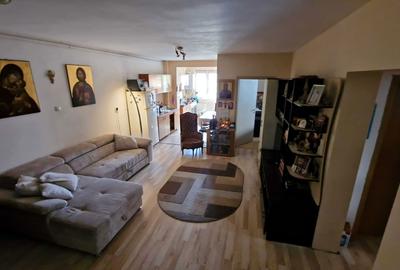 Apartament cu 4 camere decomandat în Lazaret - 6