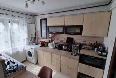 Apartament cu 2 camere, in Deva, zona Gojdu, et.4 - 4