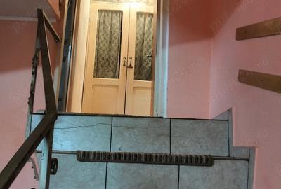 Casă cu 5 camere în Independenței - 1