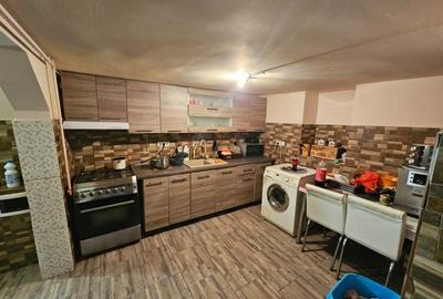 COMISION 0!! Casa individuala Fratelia 4 dormitoare+living / terasa !! - 2