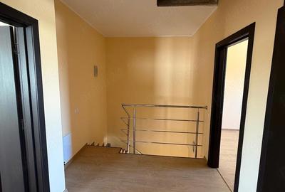 Casă cu 4 camere cu Teren 210 Mp în Domnești - 3