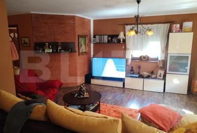 Casă cu 4 camere cu Teren 1241 Mp în Amați - 9