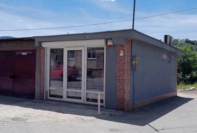 Inchiriez spa?iu comercial, zona pia?a centrala - 3