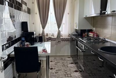 Apartament cu 3 camere în Central - 1