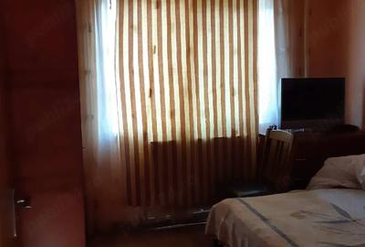 Apartament cu 4 camere semidecomandat în Central - 3