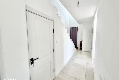 Casă cu 3 camere cu Teren 300 Mp în Moșnița Nouă