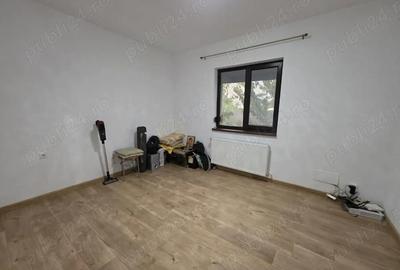 Casă cu 3 camere cu Teren 285 Mp în Central - 9