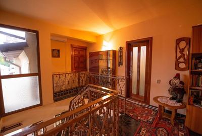 Casa / Vila cu piscina, 6 camere de vanzare in zona Central - 36