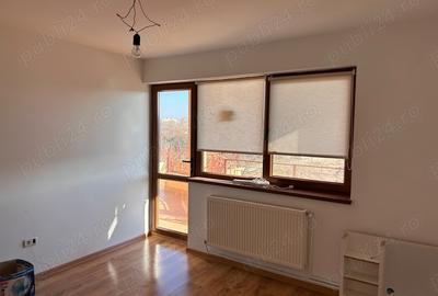 Casă cu 6 camere cu Teren 500 Mp în Carrefour - 1