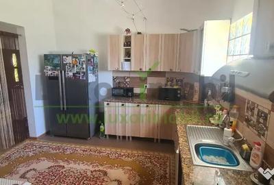 Casă cu 5 camere cu Teren 684 Mp în Podu Roș - 5