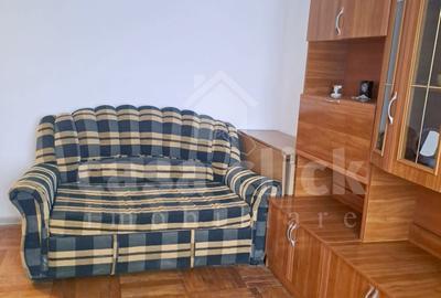 Garsonieră decomandată, mobilată în Micro 38 - 2