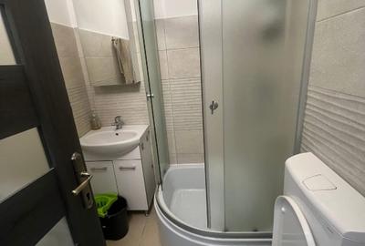 Garsonieră decomandată în UMT - 1