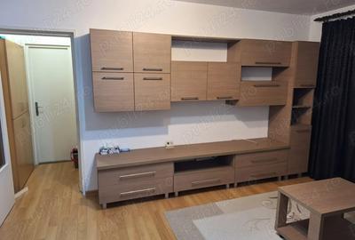 Inchiriez apartament 2 camere - 2