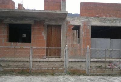 VANZARE Casa in constructie Bicaz - 5