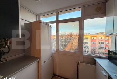 Apartament cu 3 camere decomandat în 1 Mai - 1