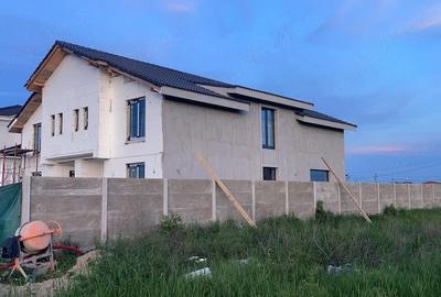 Casă cu 5 camere cu Teren 575 Mp în Moșnița Nouă - 3