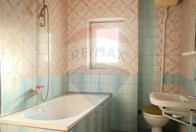 Casă cu 4 camere cu Teren 317 Mp în Dumbrăveni - 2