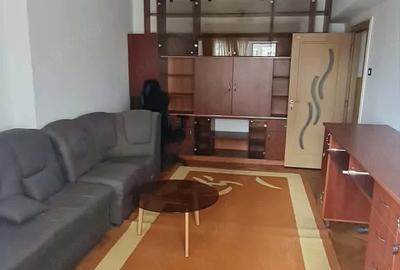 Apartament cu 3 camere decomandat în Central - 3