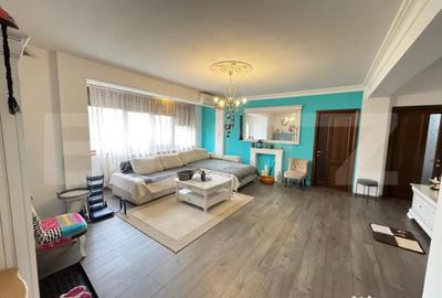 Apartament cu 3 camere semidecomandat, mobilat în 1 Mai