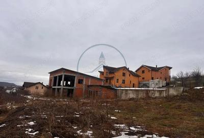 Teren de 550 mp, în Central