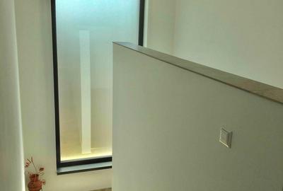 Casă cu 5 camere cu Teren 510 Mp în Malu Mare - 9