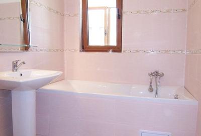 Casă individuală cu 6 camere cu Canalizare în Snagov - 10