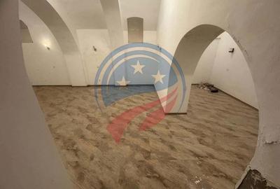 Spa?iu de inchiriat ultracentral ideal pentru afacerea ta! - 4